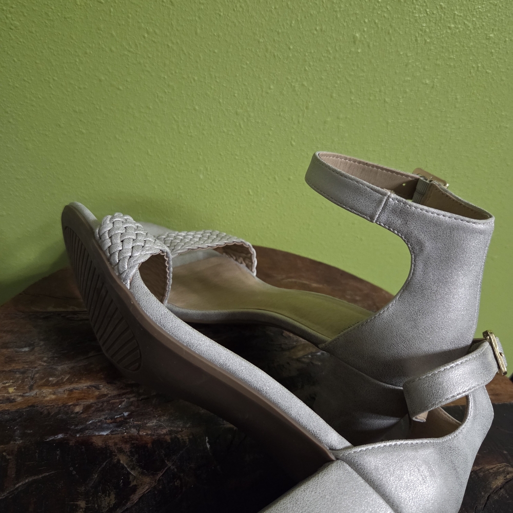 Sole Society Silver Woven Heel Sandals - Picture 5 of 7